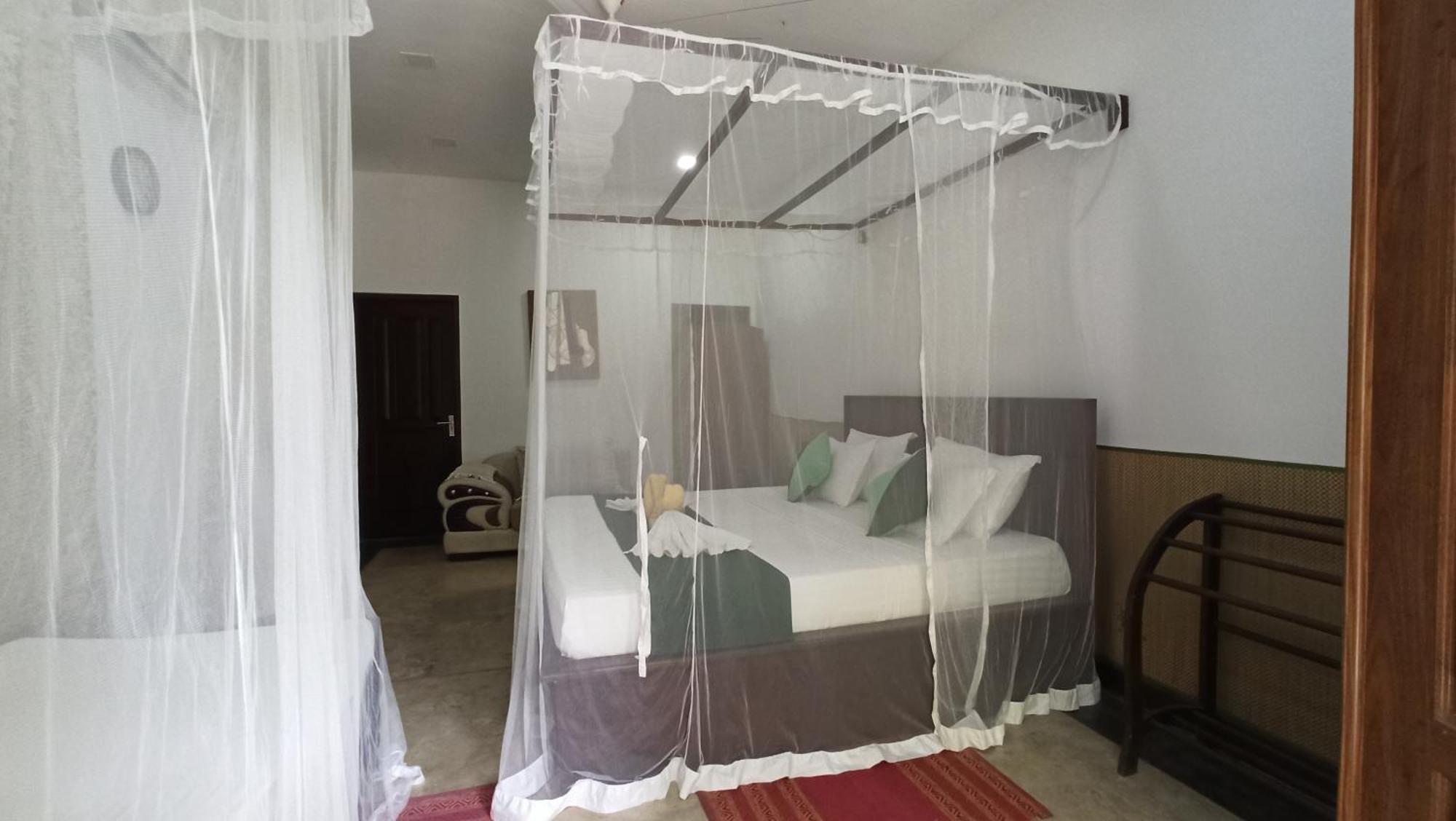 Butterfly Jewel Bed and Breakfast Unawatuna Værelse billede